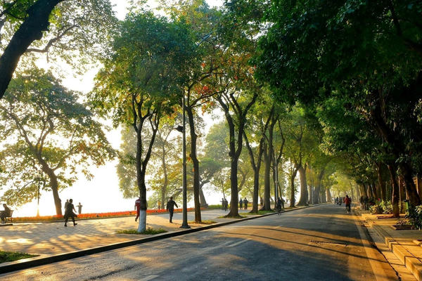 Thời tiết ngày 5/4: Nắng nóng gia tăng trên phạm vi cả nước, có nơi trên 39°C