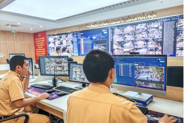 Hà Nội tăng xử phạt nguội xe dừng đỗ sai quy định bằng camera AI
