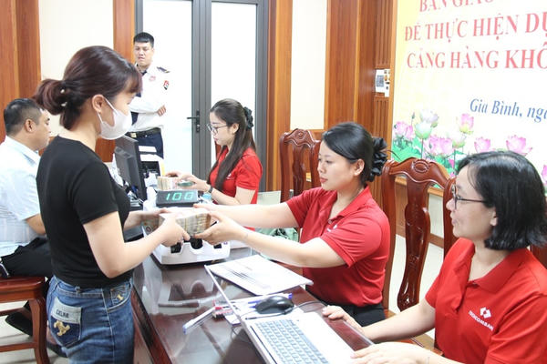 Bắc Ninh chi thưởng cho các hộ dân bàn giao đất làm sân bay Gia Bình