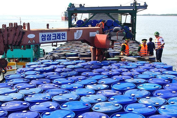 Bộ Công Thương hỏa tốc siết vi phạm xăng dầu tại khu vực biên giới