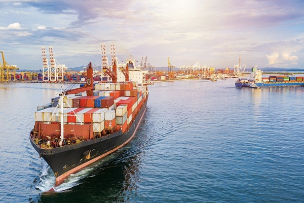 Bộ Tài chính điều chỉnh phí cảng, bến thủy nội địa, vận tải thủy 