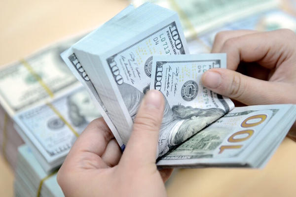 Tỷ giá ngoại tệ ngày 12/4: USD giữ đà ổn định, chênh lệch mua - bán duy trì 230 đồng
