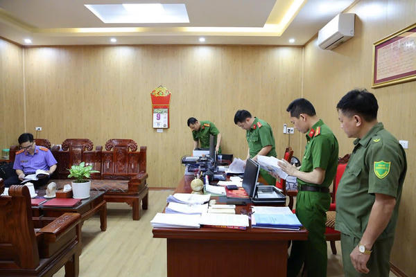 Phú Thọ: Khởi tố các đối tượng “ăn chặn” tiền trợ cấp người yếu thế