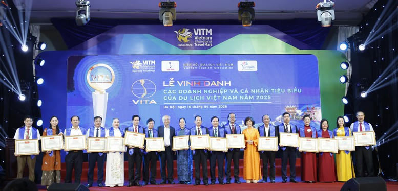 Vinh danh 221 cá nhân, doanh nghiệp tiêu biểu ngành Du lịch 2025
