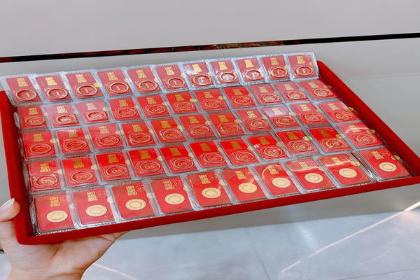 Giá vàng hôm nay 13/4: Vàng miếng SJC duy trì mốc 172,4 triệu đồng/lượng