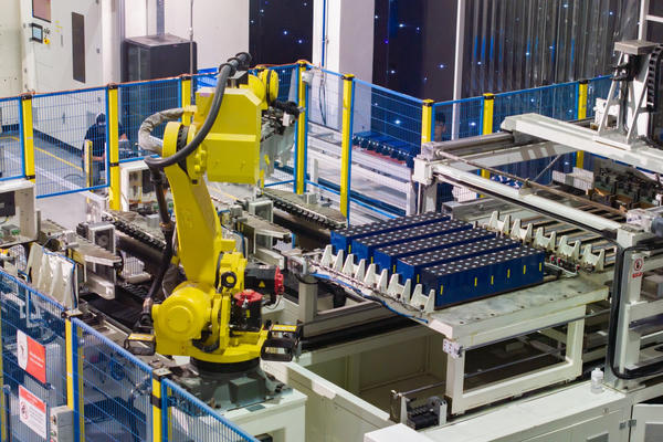 Việt Nam có nhà máy pin lưu trữ năng lượng công suất lớn, tự động hóa hơn 90%