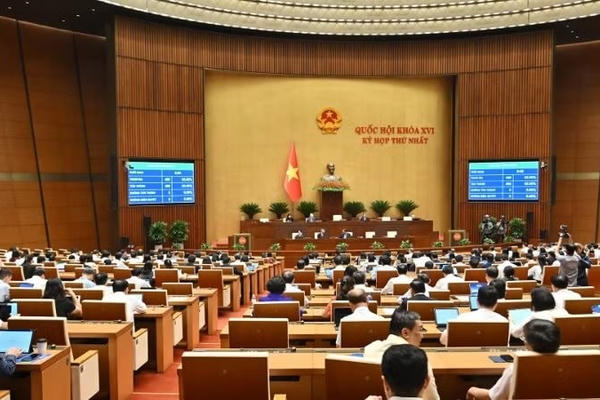 Quốc hội chốt giảm thuế xăng dầu về 0 đến hết tháng 6/2026