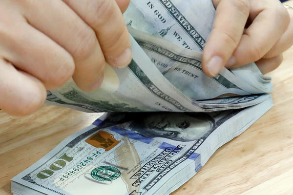 Tỷ giá ngoại tệ ngày 14/4: USD dao động quanh mốc 26.360 đồng/USD