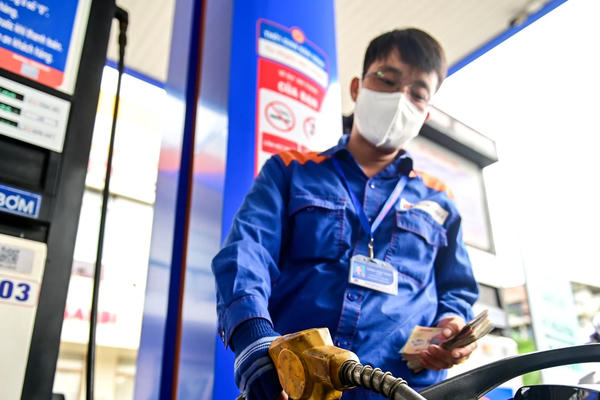 Thuế xăng dầu đồng loạt về 0%, Cục Thuế ra công điện hỏa tốc