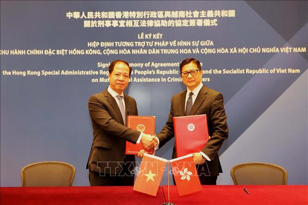 Việt Nam và Hong Kong (Trung Quốc) ký Hiệp định tương trợ tư pháp về hình sự