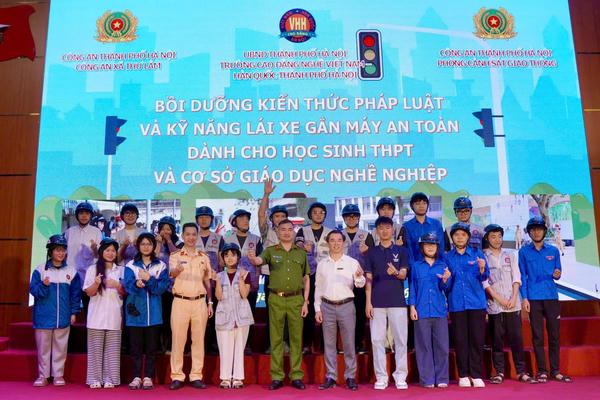 Hơn 2.600 học sinh xã Thư Lâm được trang bị kỹ năng an toàn khi tham gia giao thông