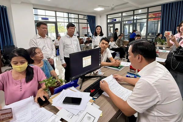 112 phường, xã tại TP. HCM chuyển giao chứng thực giao dịch sang tổ chức công chứng