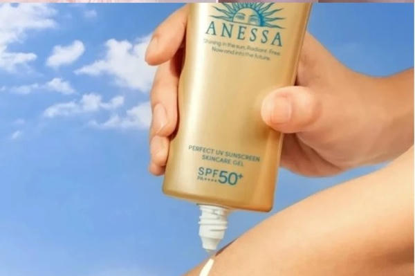 Phạt doanh nghiệp 75 triệu đồng, buộc tiêu hủy 37 mỹ phẩm vi phạm hồ sơ pháp lý