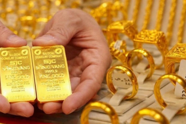 Giá vàng ngày 24/4: Thị trường trong nước tiếp đà giảm, rời mốc 170 triệu đồng
