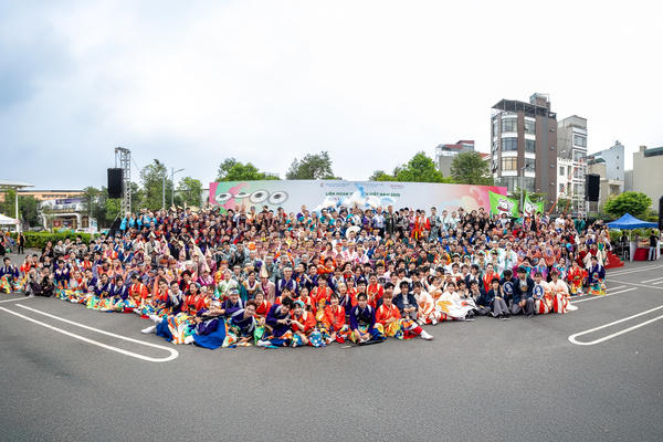 Liên hoan Yosakoi Việt Nam 2026: Sôi động sắc màu giao lưu Việt - Nhật