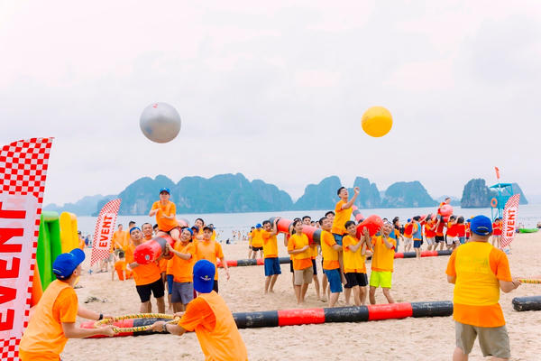 Du lịch Quảng Ninh ước đạt gần 500 tỷ đồng trong ngày đầu kỳ nghỉ lễ