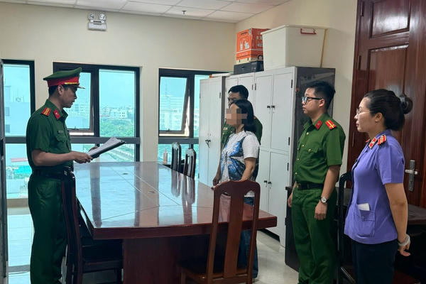 Dùng tài liệu giả, dựng “kịch bản” bán nhà giá rẻ để lừa đảo hơn 42 tỷ đồng