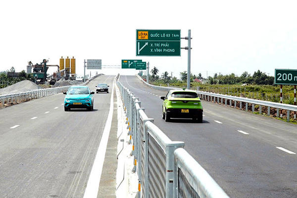 Cao tốc Hậu Giang - Cà Mau thông xe trở lại từ trưa 29/4