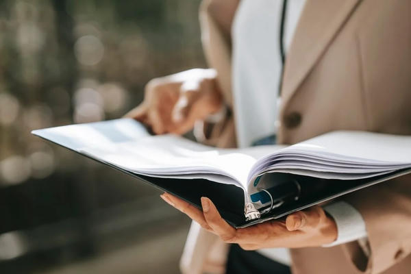 Chính phủ ban hành 8 Nghị quyết, cắt giảm mạnh thủ tục hành chính và điều kiện kinh doanh