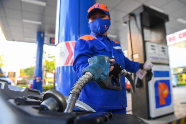 Đơn giản hóa thủ tục kinh doanh xăng dầu