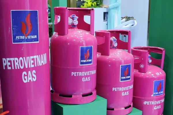 Giá gas ngày 8/5: Nhiều nơi vượt 660.000 đồng/bình 12kg