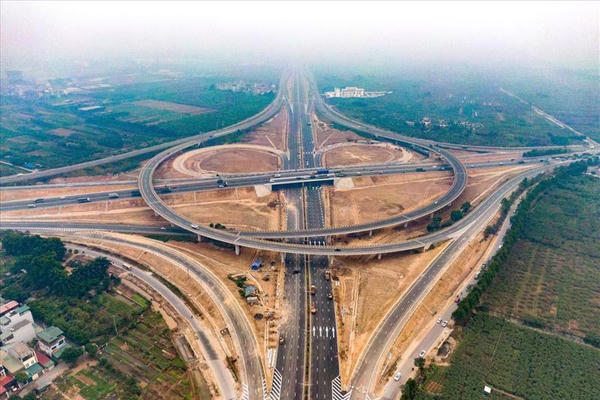 Giải ngân đầu tư công đạt 46,7% kế hoạch Thủ tướng giao