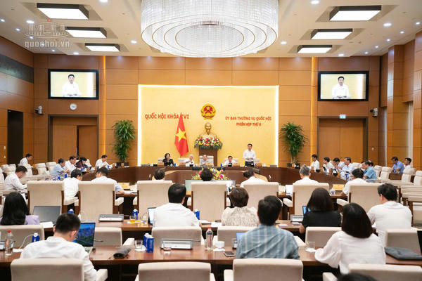Sửa Luật An toàn thực phẩm: Quản theo nguy cơ, doanh nghiệp phải chịu trách nhiệm đến cùng