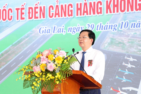 Phó Thủ tướng Hồ Quốc Dũng dự khánh thành đường cất cánh số 2 Cảng hàng không Phù Cát, Gia Lai