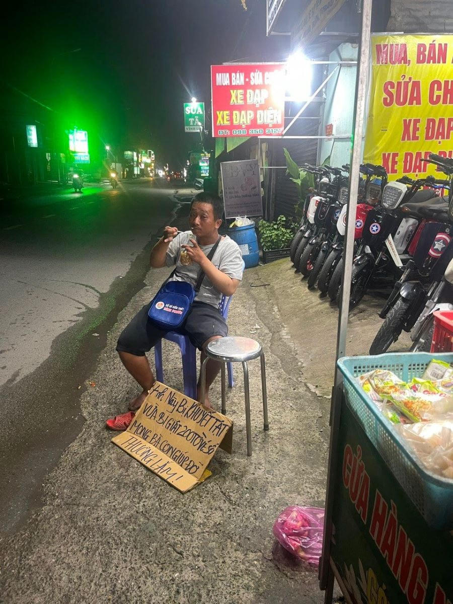 Công an vào cuộc vụ người đàn ông khuyết tật bị cướp vé số