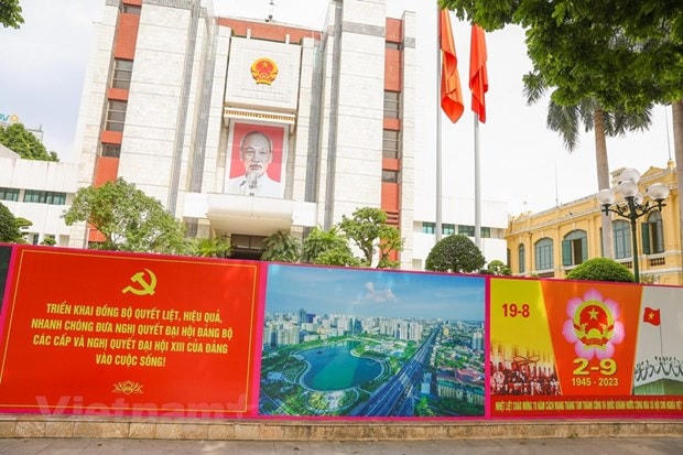 Trụ sở của Hội đồng Nhân dân, Ủy ban Nhân dân thành phố Hà Nội. (Ảnh: Minh Sơn/Vietnam+)