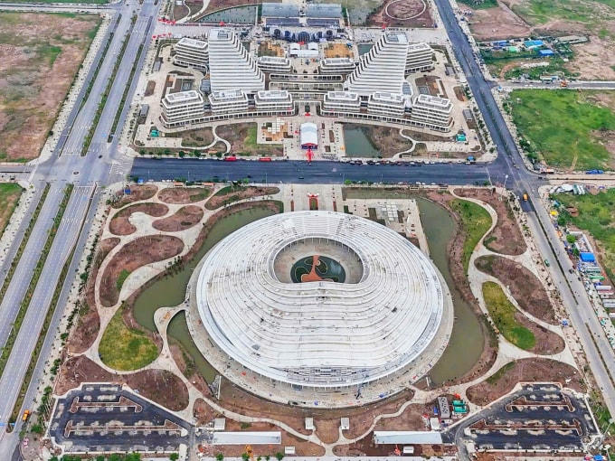 Trung tâm Chính trị - Hành chính và Trung tâm Hội nghị - Biểu diễn thành phố Hải Phong. Ảnh: Huy Mạnh