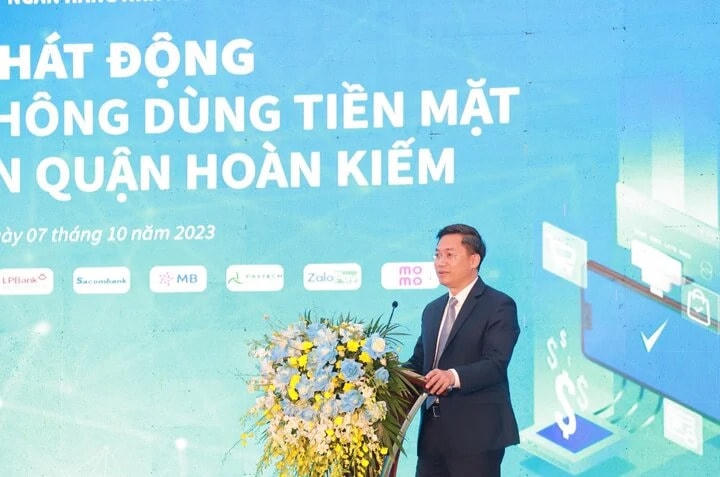 Hà Nội lập các tuyến phố không dùng tiền mặt