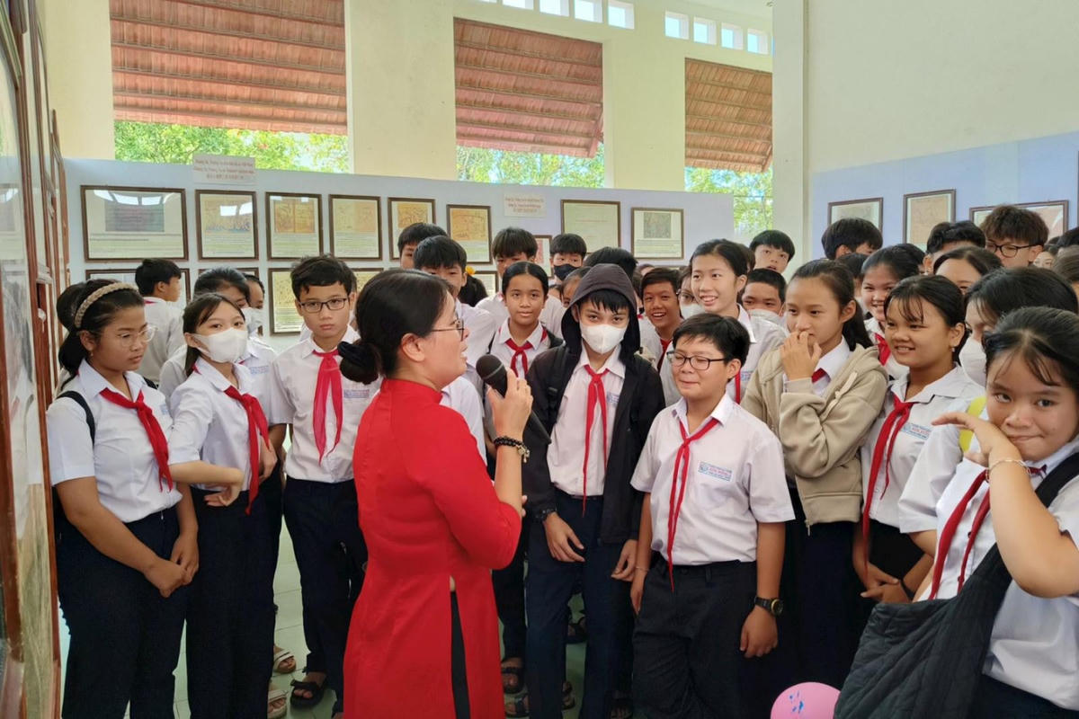 Triển lãm lưu động bản đồ và trưng bày tư liệu về Hoàng Sa, Trường Sa