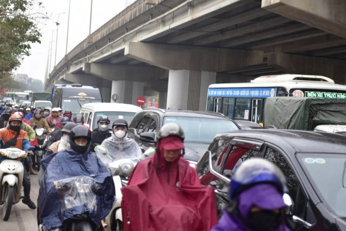 cong-ty-tnhh-mtv-duong-sat-ha-noi-hanoi-metro-vua-thong-tin-hai-tuyen-duong-sat-do-thi-cat-linh-ha-dong-va-nhon-ga-ha-noi-se-chay-den-2h-sang-dem-giao-thua-tet-nguyen-dan-at-ty-2025-va-tron.png