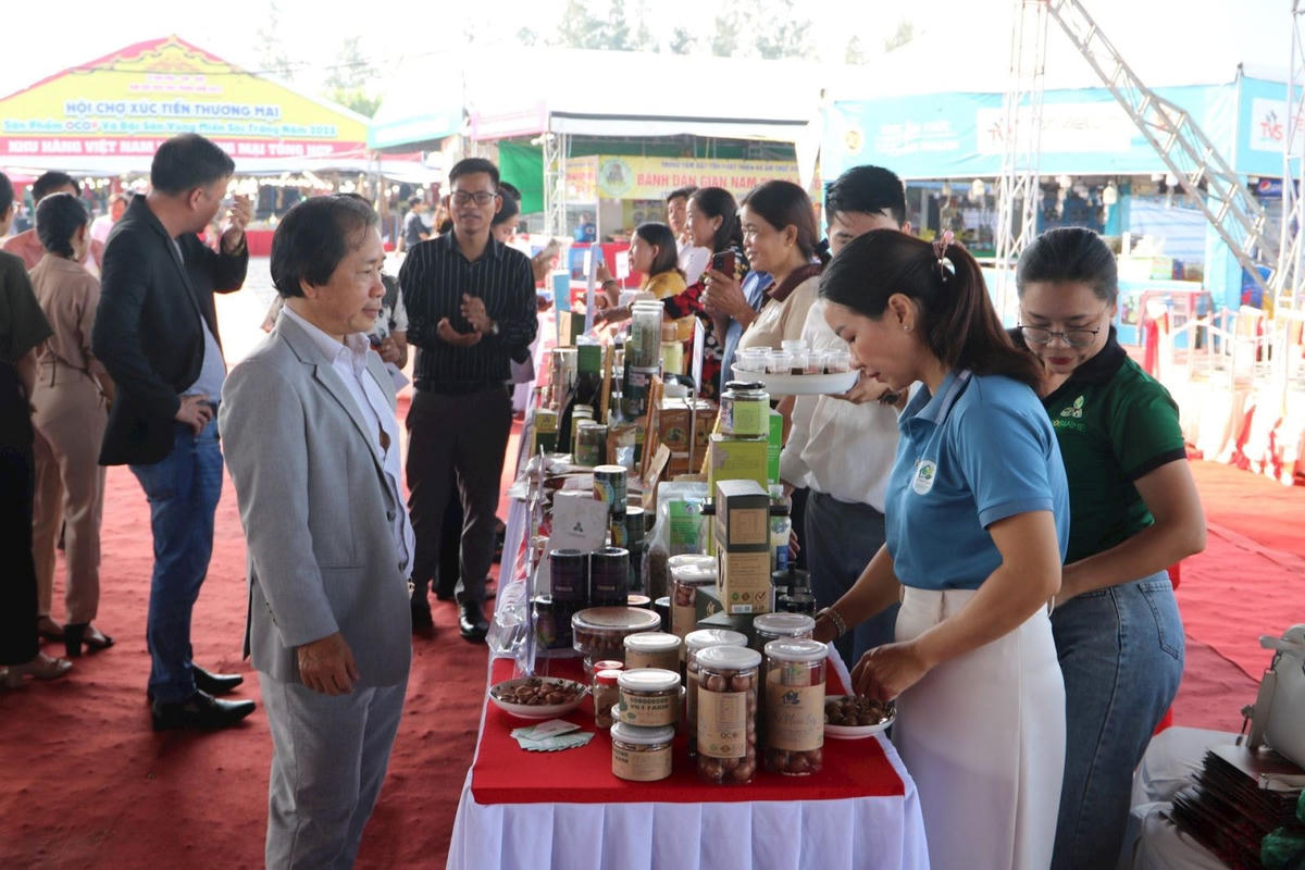 Hội nghị giao thương, kết nối cung cầu hàng hóa tỉnh Sóc Trăng năm 2023