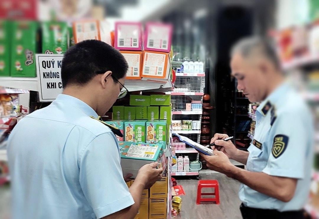 TP.HCM: Tạm giữ hơn 5.000 sản phẩm giả mạo nhãn hiệu