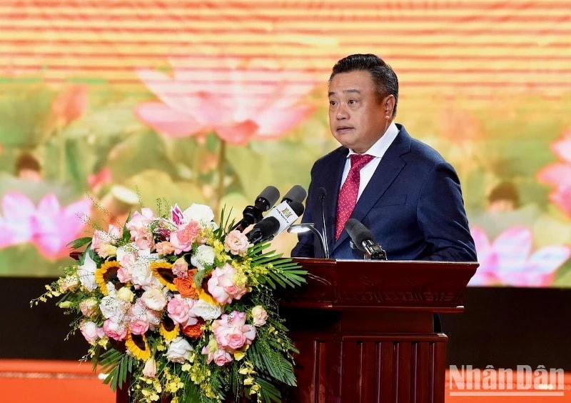Hà Nội phát huy mạnh mẽ truyền thống, gương mẫu, đi đầu cả nước trong các phong trào thi đua, yêu nước