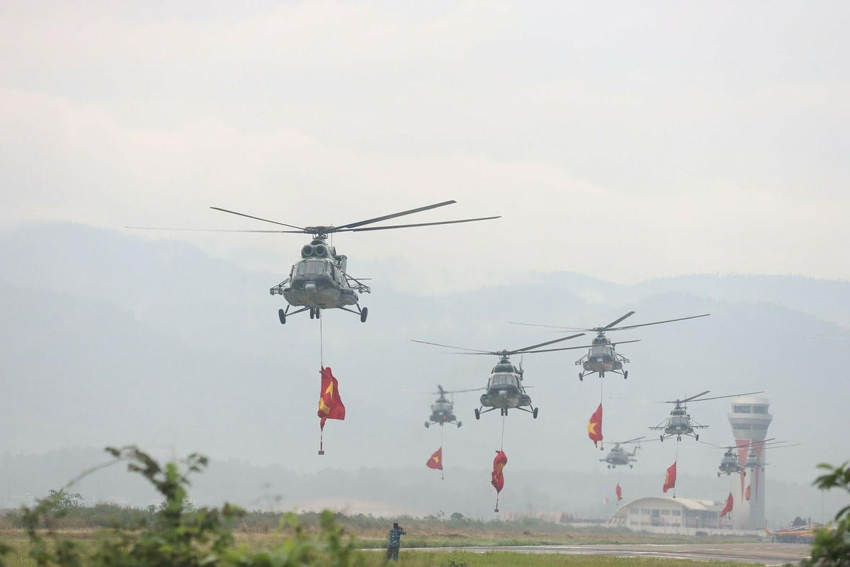 Lễ diễu binh, diễu hành kỷ niệm trọng thể 70 năm Chiến thắng lịch sử Điện Biên Phủ