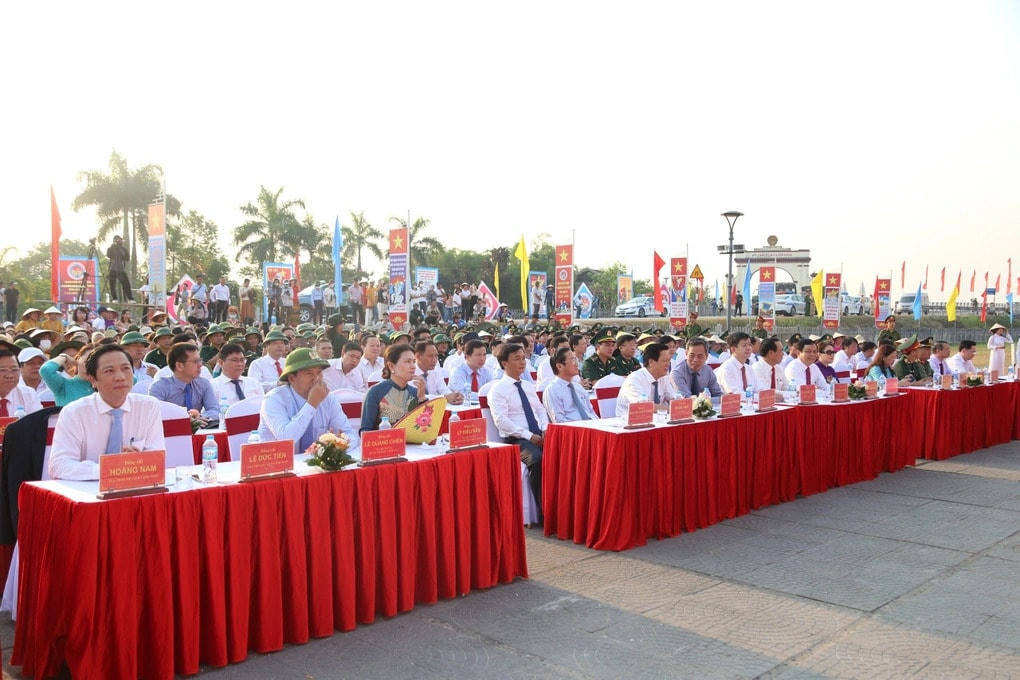 Long trọng tổ chức Lễ Thượng cờ “Thống nhất non sông” bên bờ Hiền Lương - Bến Hải