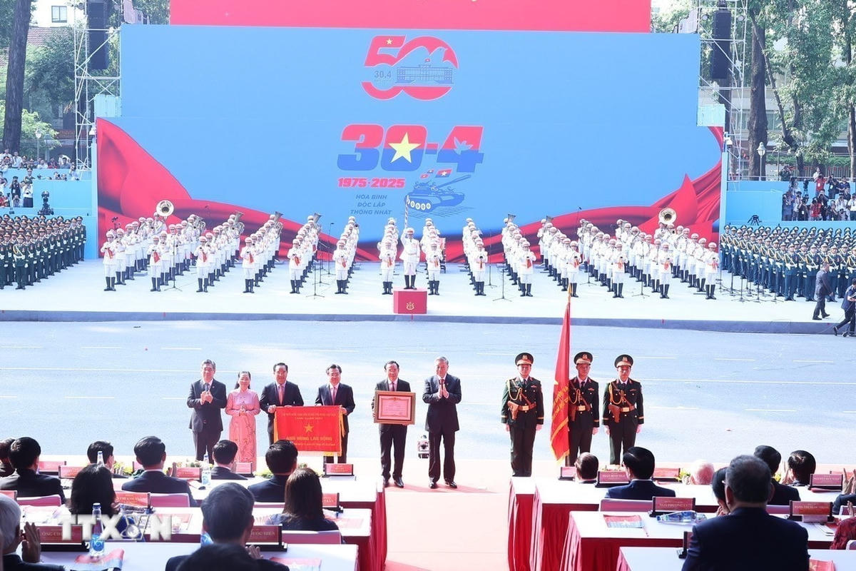 Kỷ niệm trọng thể 50 năm Giải phóng miền Nam, thống nhất đất nước- Ảnh 16.