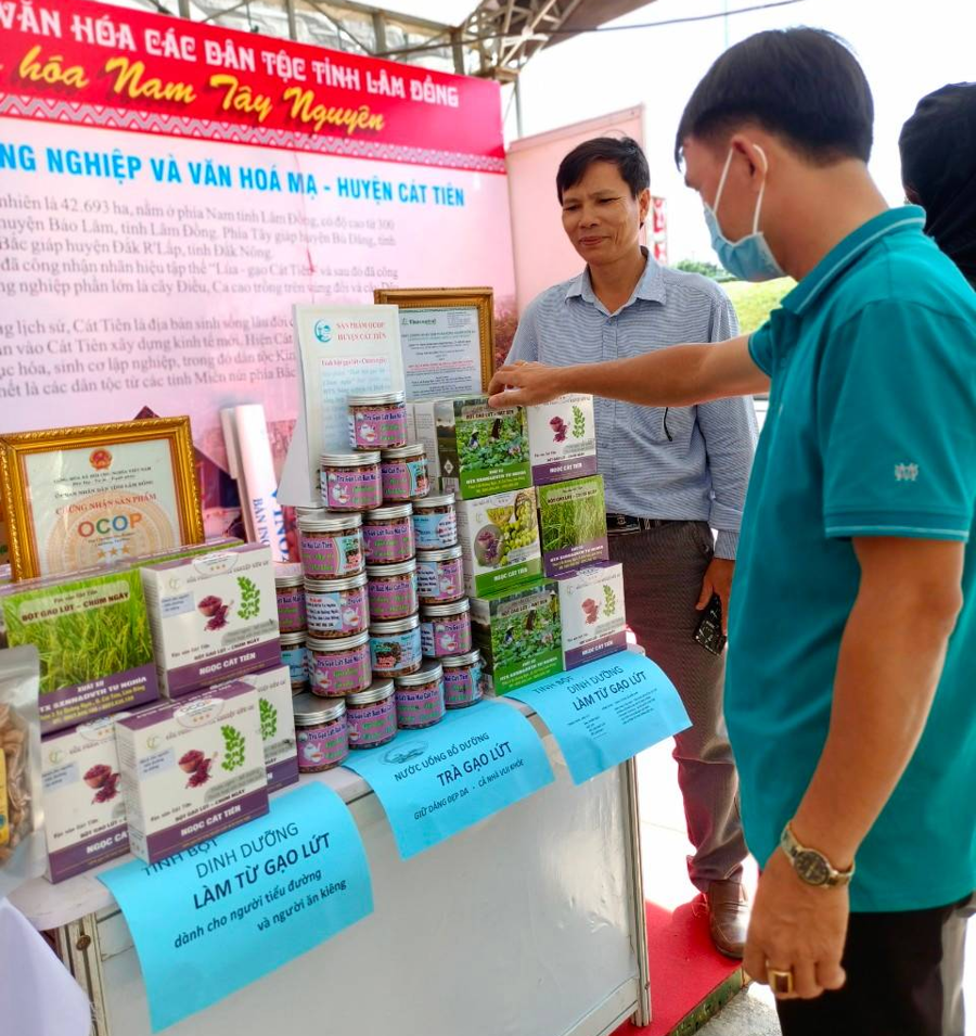 Khi “hạt gạo làng ta” thành sản phẩm OCOP