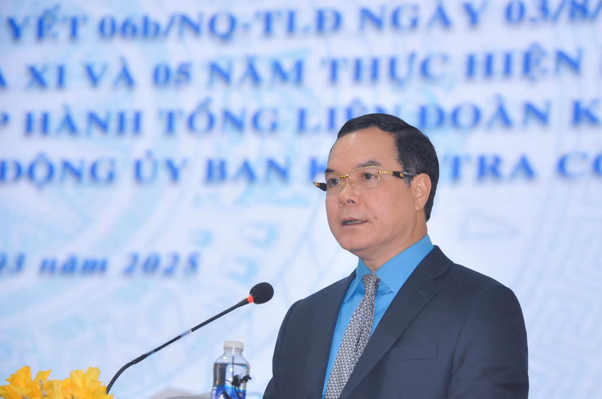 nguyen_dinh_khang.jpg