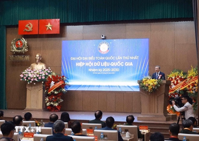 Tổng Bí thư Tô Lâm phát biểu chỉ đạo. (Ảnh: Thống Nhất/TTXVN) ttxvn-tong-bi-thu-thu-tuong-hiep-hoi-du-lieu-quoc-gia-4.jpg