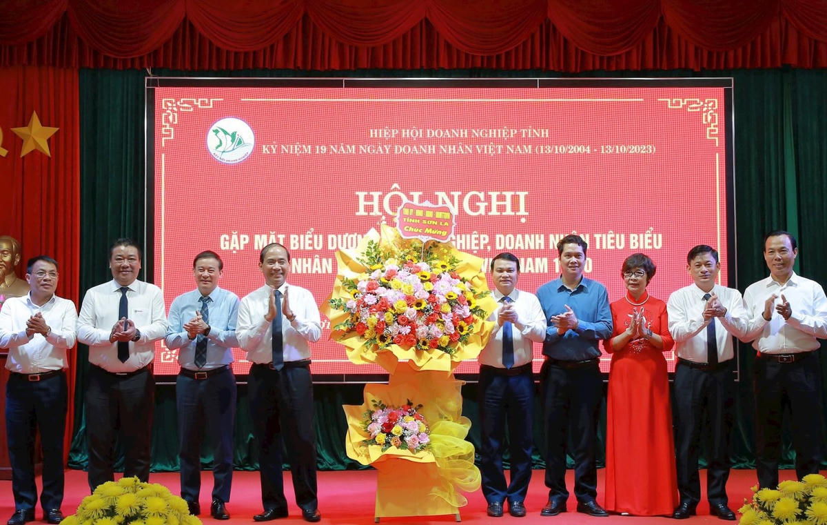 Lãnh đạo các tỉnh miền núi phía Bắc gặp mặt, chúc mừng ngày doanh nhân
