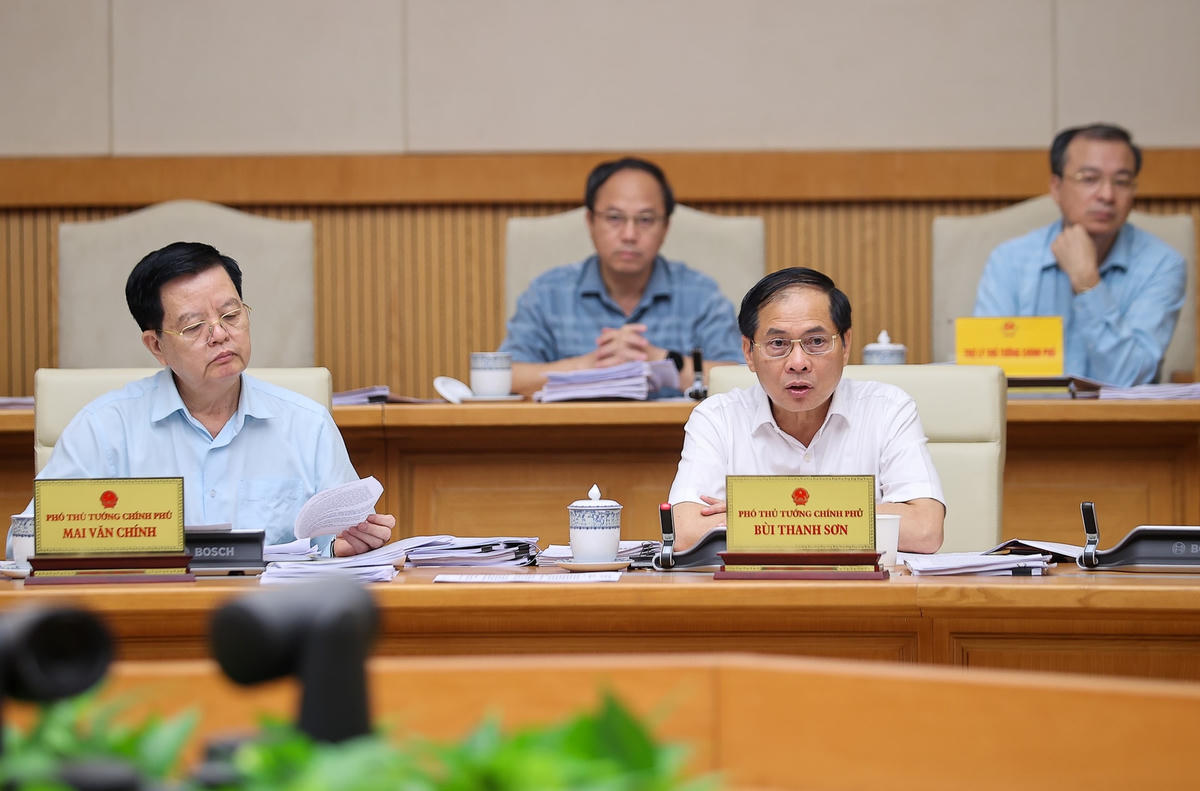 Thủ tướng: Đưa thể chế từ 'điểm nghẽn của điểm nghẽn' thành lợi thế cạnh tranh quốc gia- Ảnh 5.