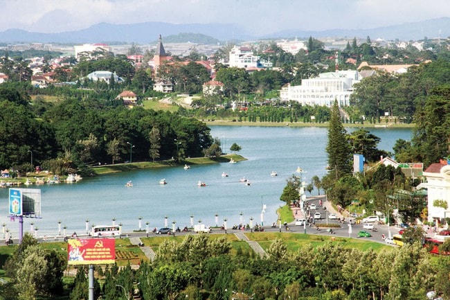 Năm 2024 Lâm Đồng đặt mục tiêu thu hút 9,7 triệu khách du lịch 