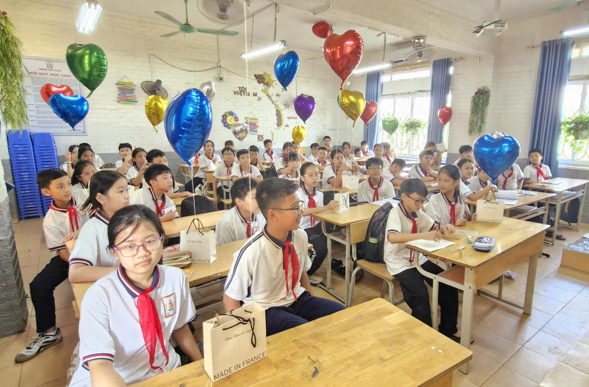 Giờ nghỉ của học sinh lớp 6A5 Trường THCS Tứ Hiệp (Huyện Thanh Trì, TP. Hà Nội).