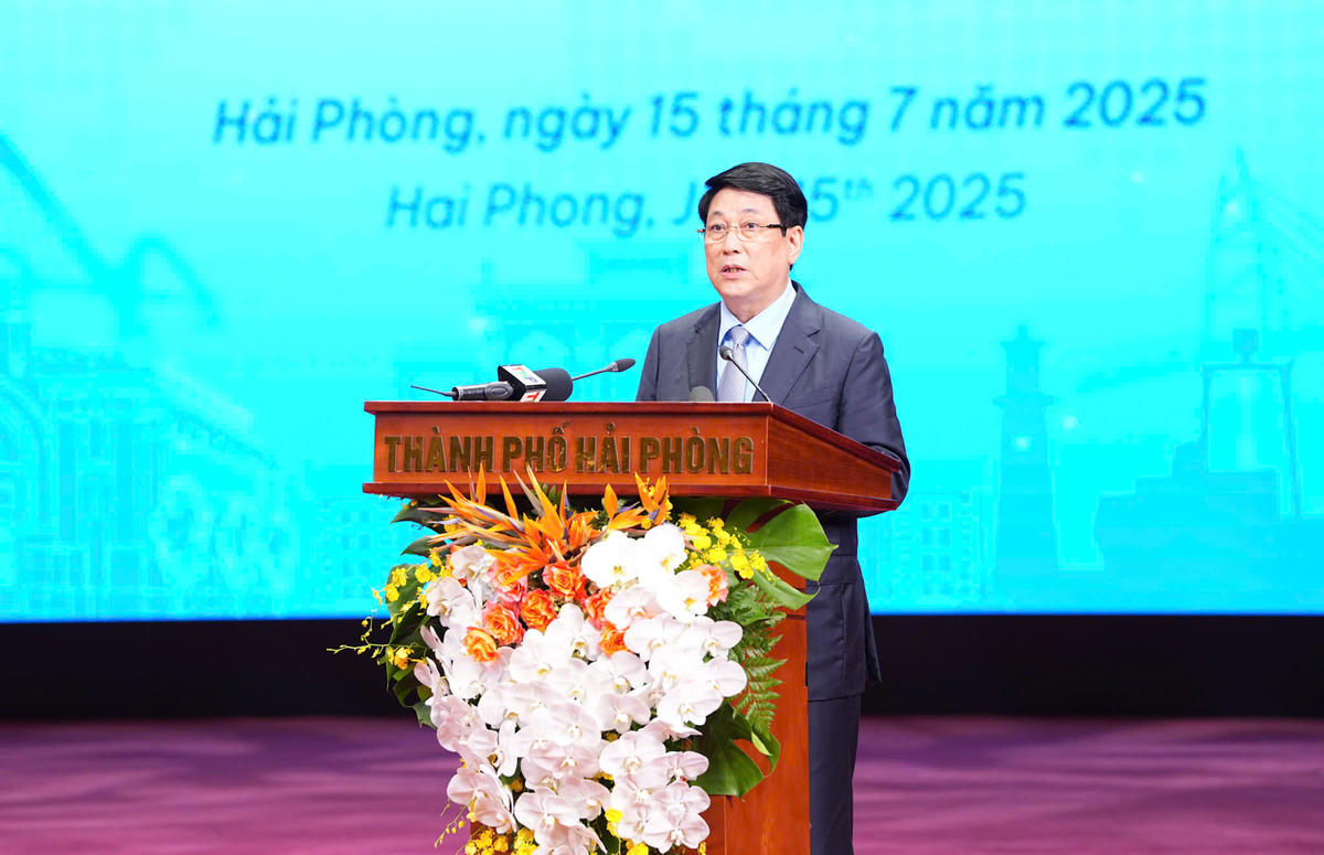 Chủ tịch nước Lương Cường ghi nhận và biểu dương những thành tựu phát triển vượt bậc của Hải Phòng trong thời gian qua.