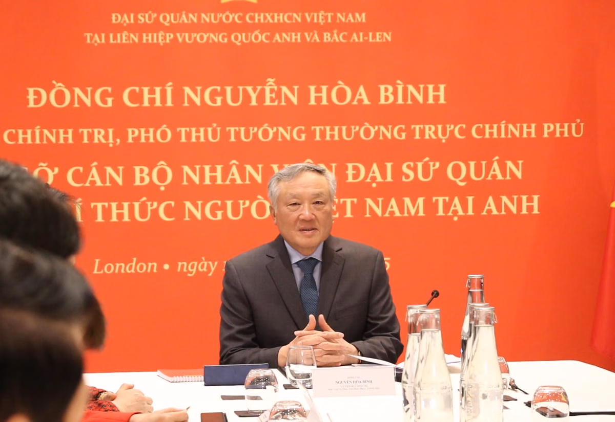 Phát huy vai trò của Hội trí thức người Việt Nam tại Anh trong xây dựng các trung tâm tài chính quốc tế tại Việt Nam- Ảnh 4.