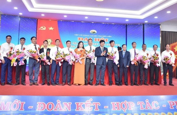 Lãnh đạo các tỉnh miền núi phía Bắc gặp mặt, chúc mừng ngày doanh nhân